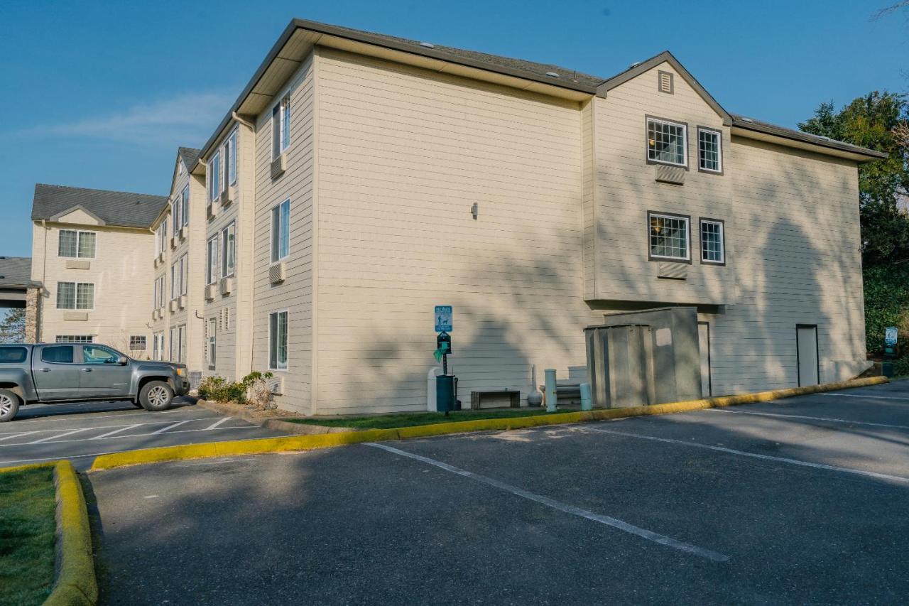 The Ashley Inn & Suites Линкольн-Сити Экстерьер фото